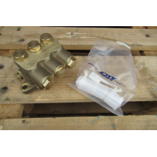 Cat Pumps model 317, PARTS Manifold